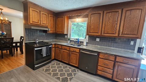 Tiny photo for 878 Manchester Road, Glastonbury, CT 06033 (MLS # 24197932)