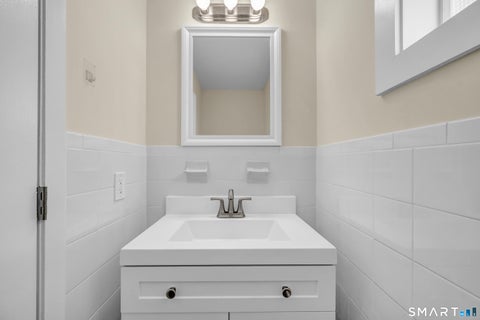 Tiny photo for 113 Park Avenue #10, Danbury, CT 06810 (MLS # 24181973)