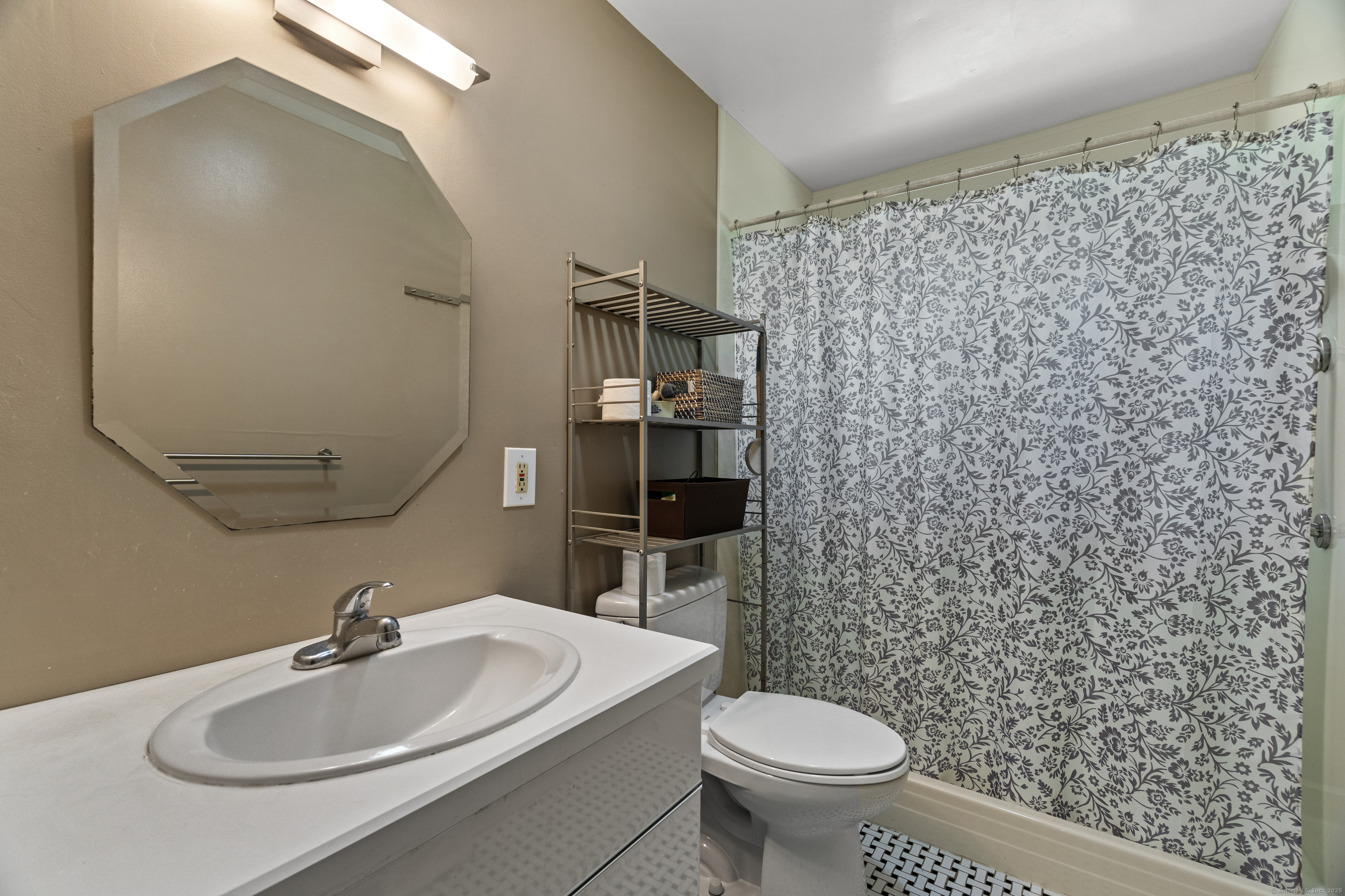 192 Thompson Hill Road, Portland, Connecticut image 14