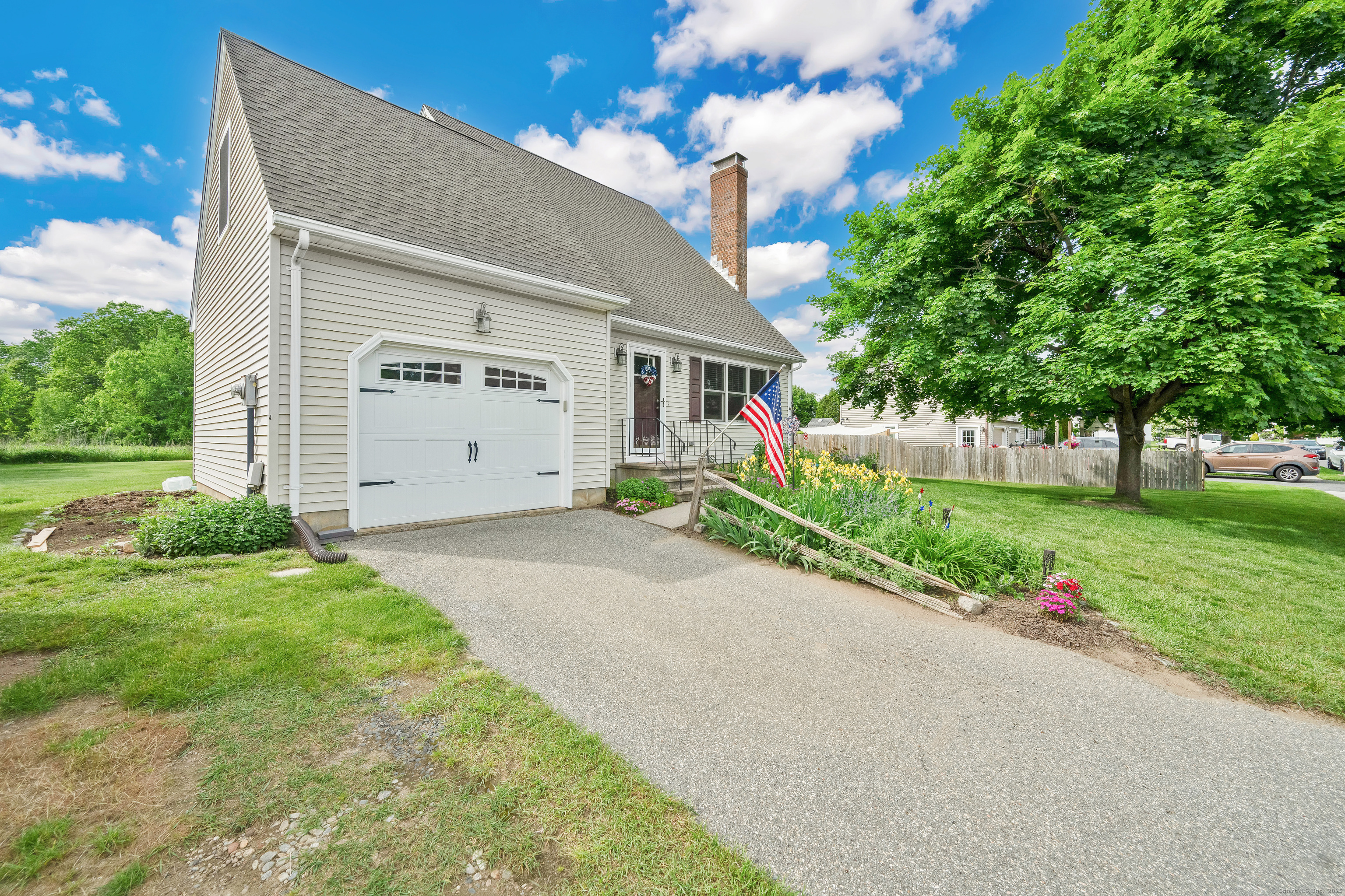 58 Spruceland Road, Enfield, Connecticut image 1