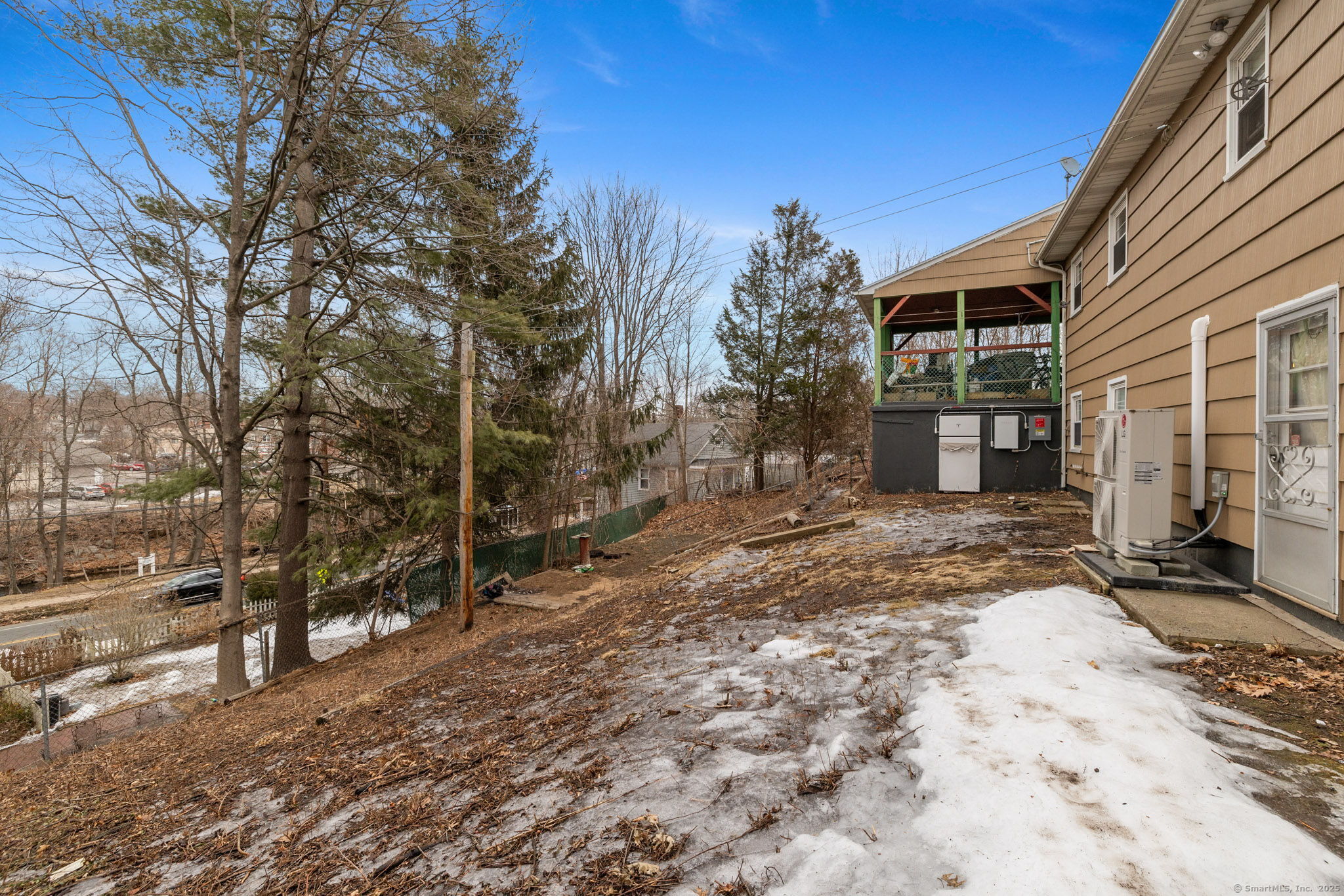 Bristol, Connecticut 06010, United States, 3 Bedrooms Bedrooms, ,2 BathroomsBathrooms,Residential,Active,82993