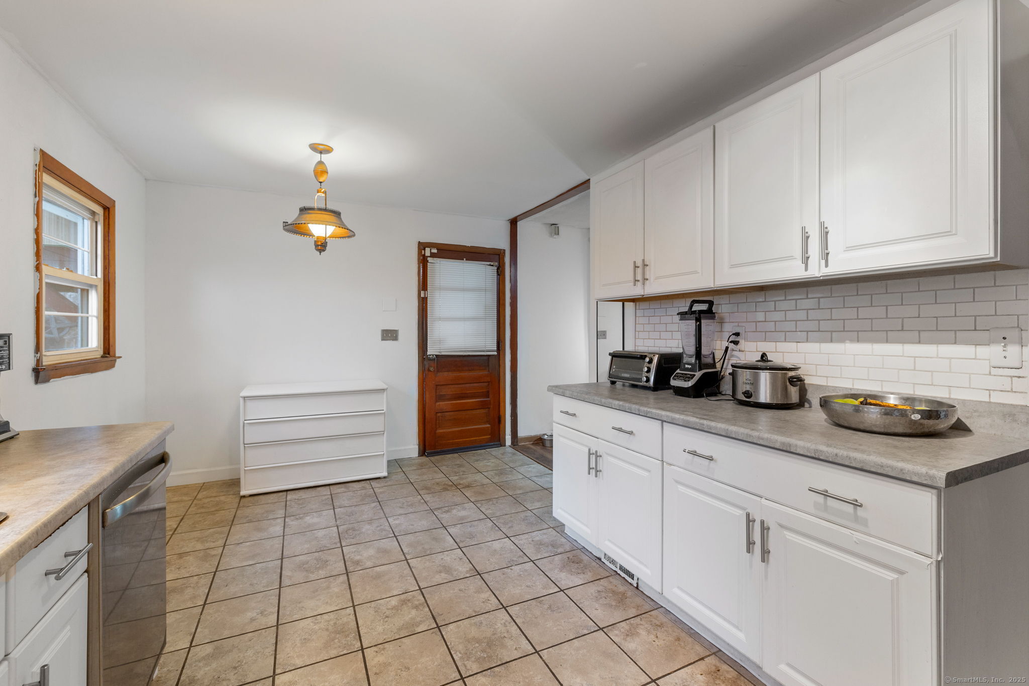 28 Bingham Street, Bristol, Connecticut image 12