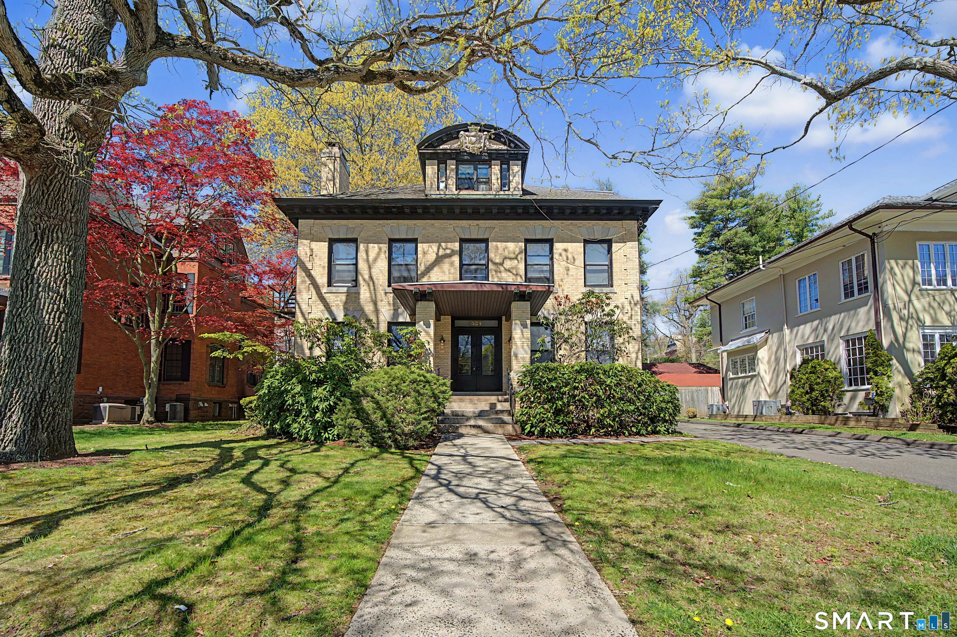 524 Whitney Avenue
