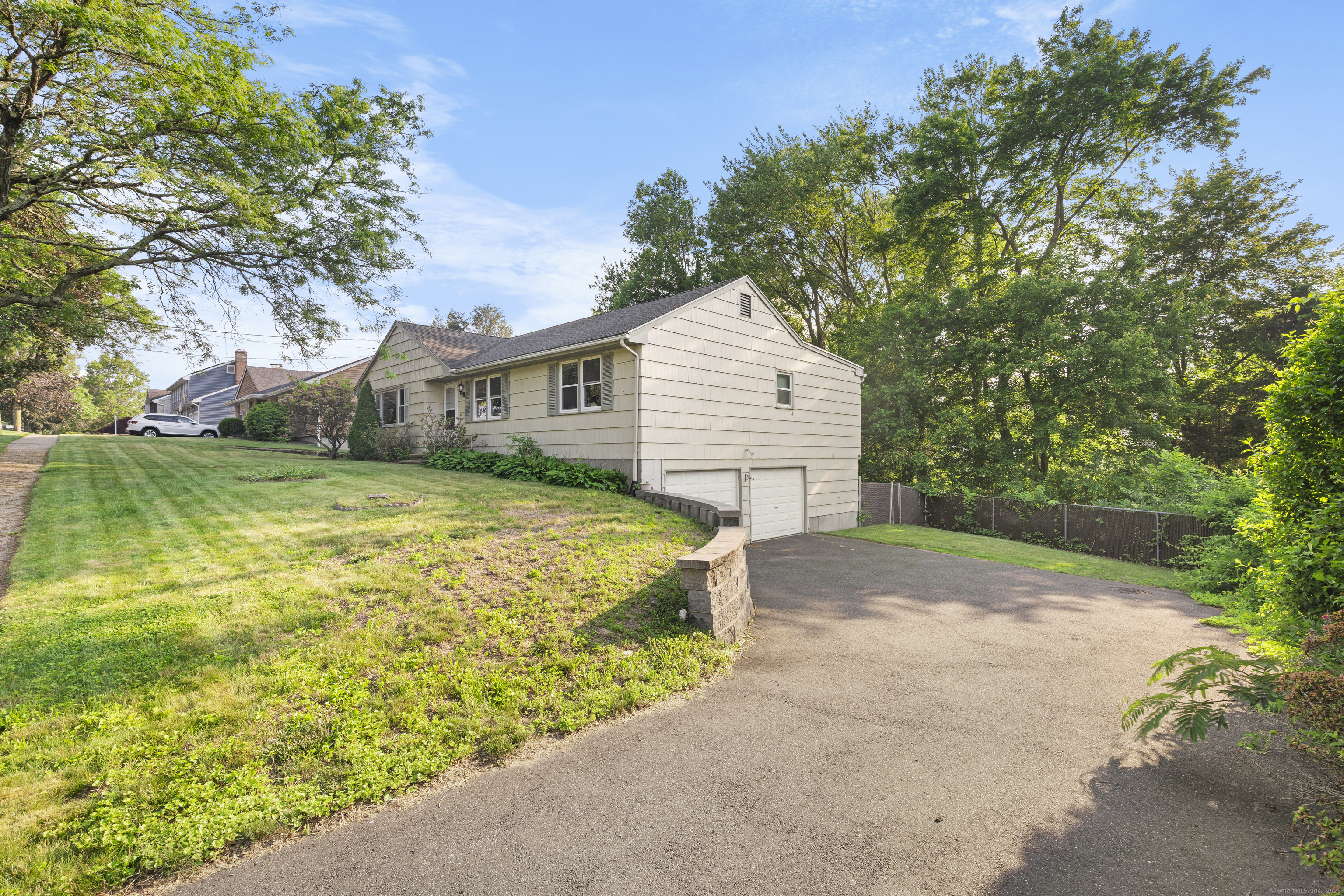 445 Emerald Place