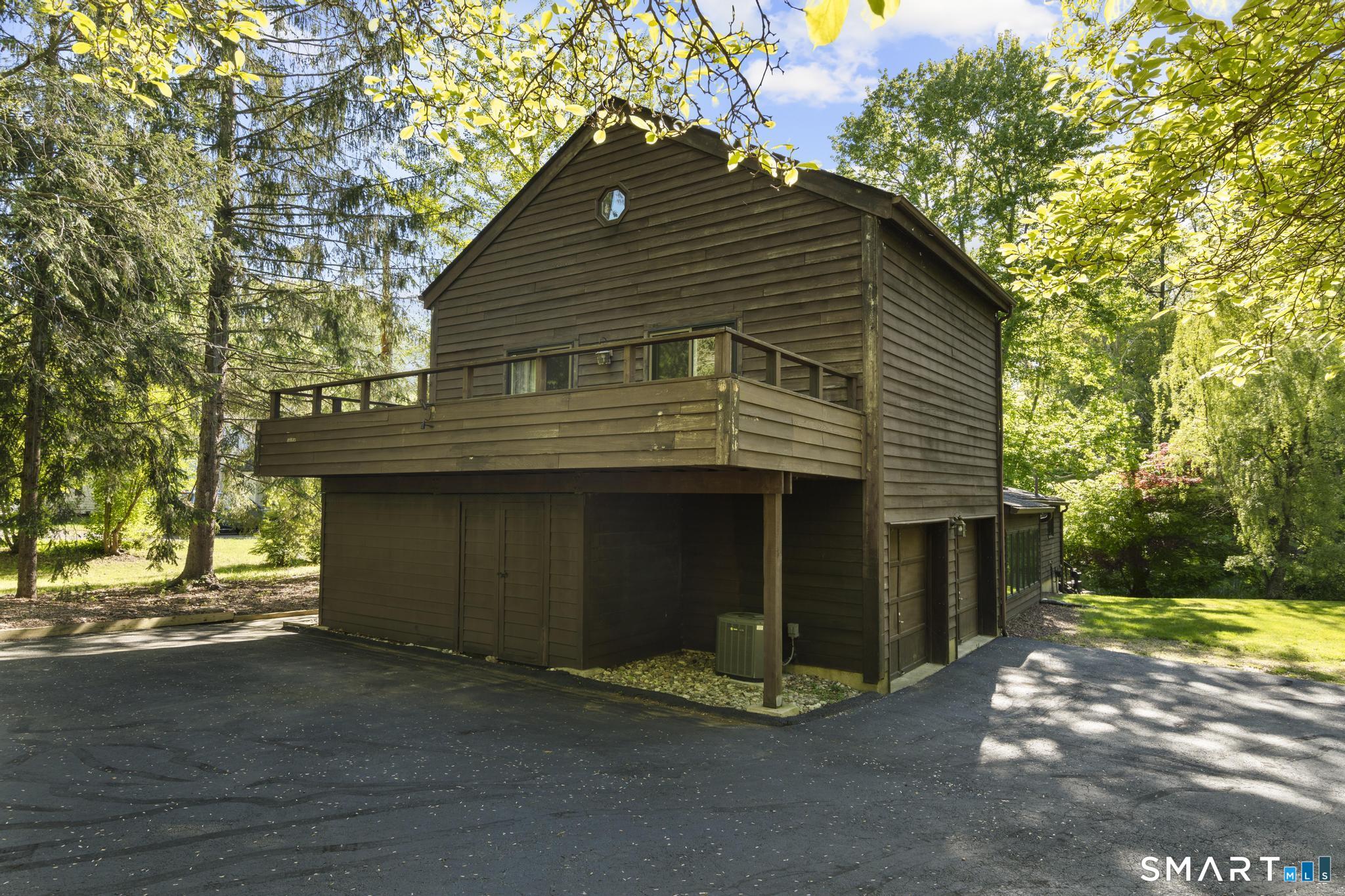 2596 High Ridge Road