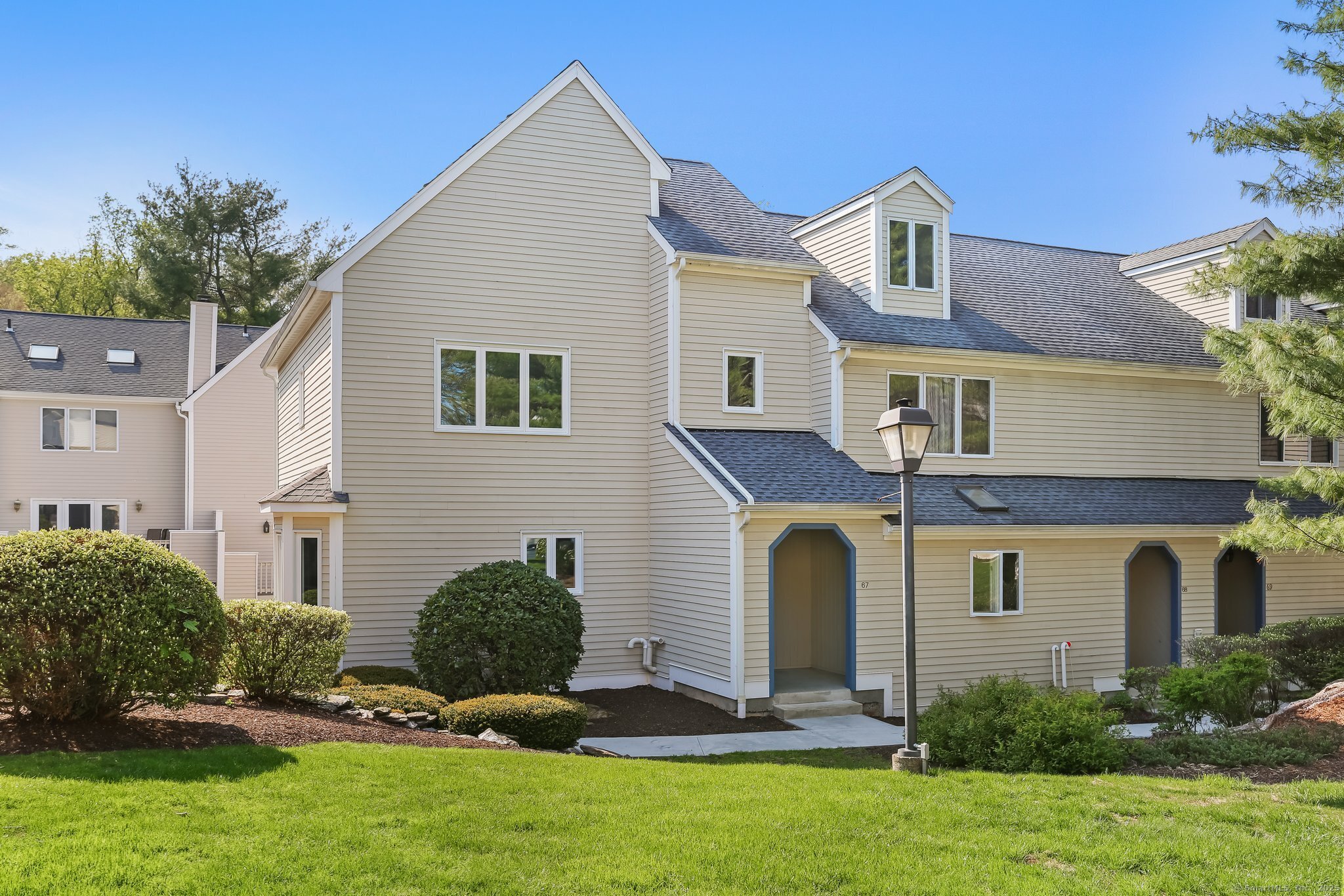 67 Ridgewood Court #67, Shelton, Connecticut image 1