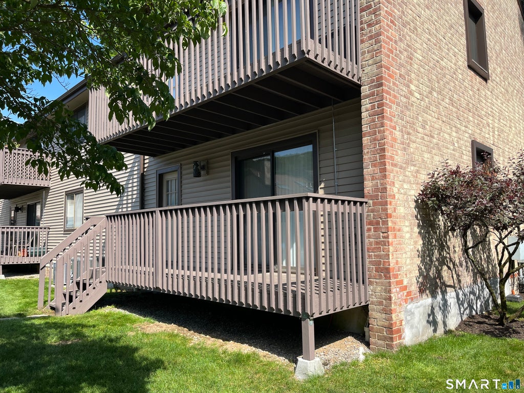 Photo of 2437 Bedford Street #B1, Stamford, CT 06905 (MLS # 24184905)