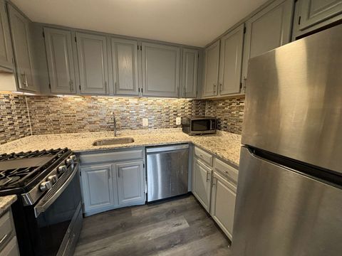 Photo of 100 Wells Street #APT 1020, Hartford, CT 06103 (MLS # 24138677)