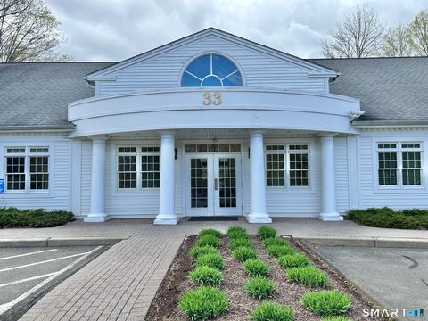 Photo of 33 Dale Road, Avon, CT 06001 (MLS # 24175521)