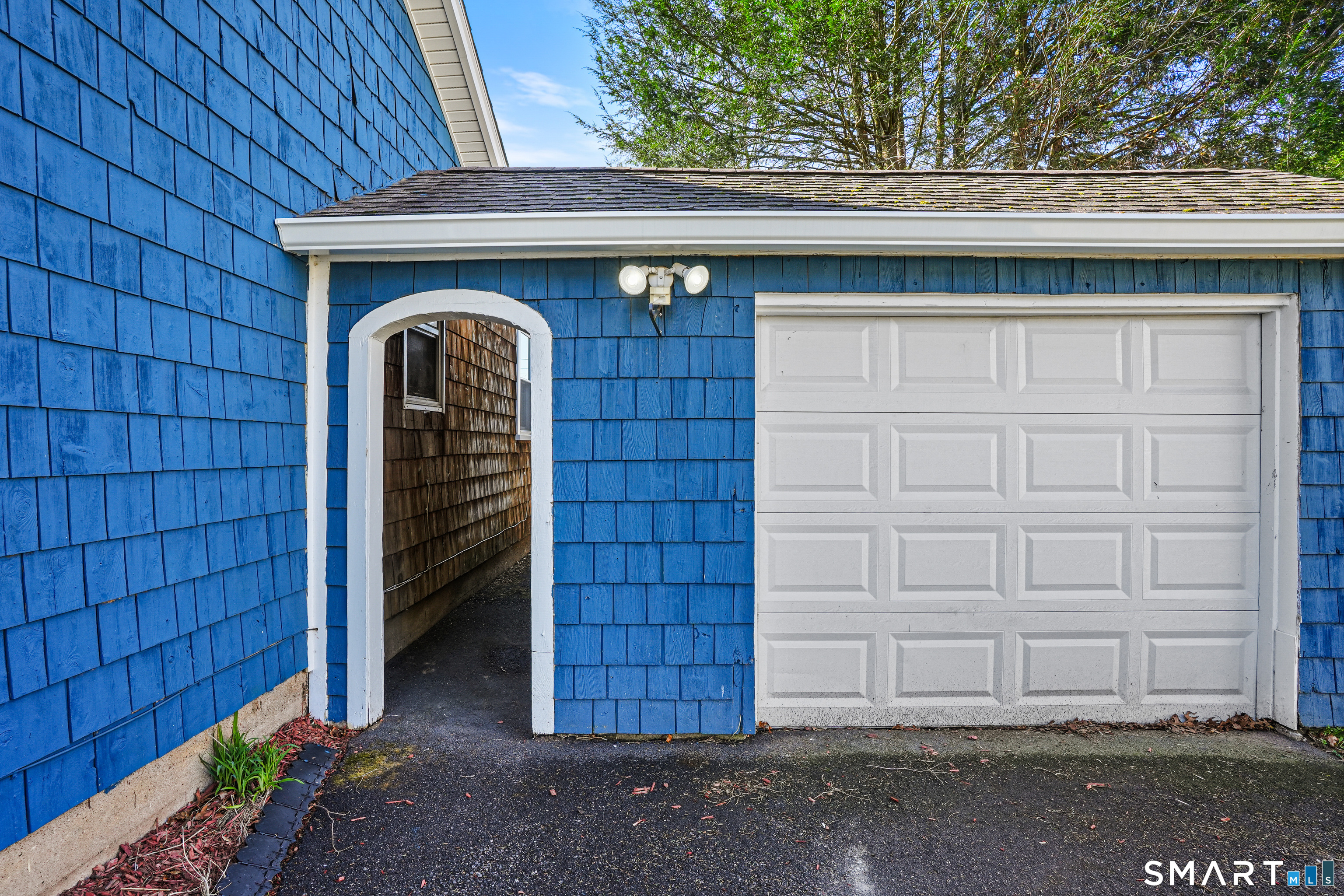 73 Jeannette Street