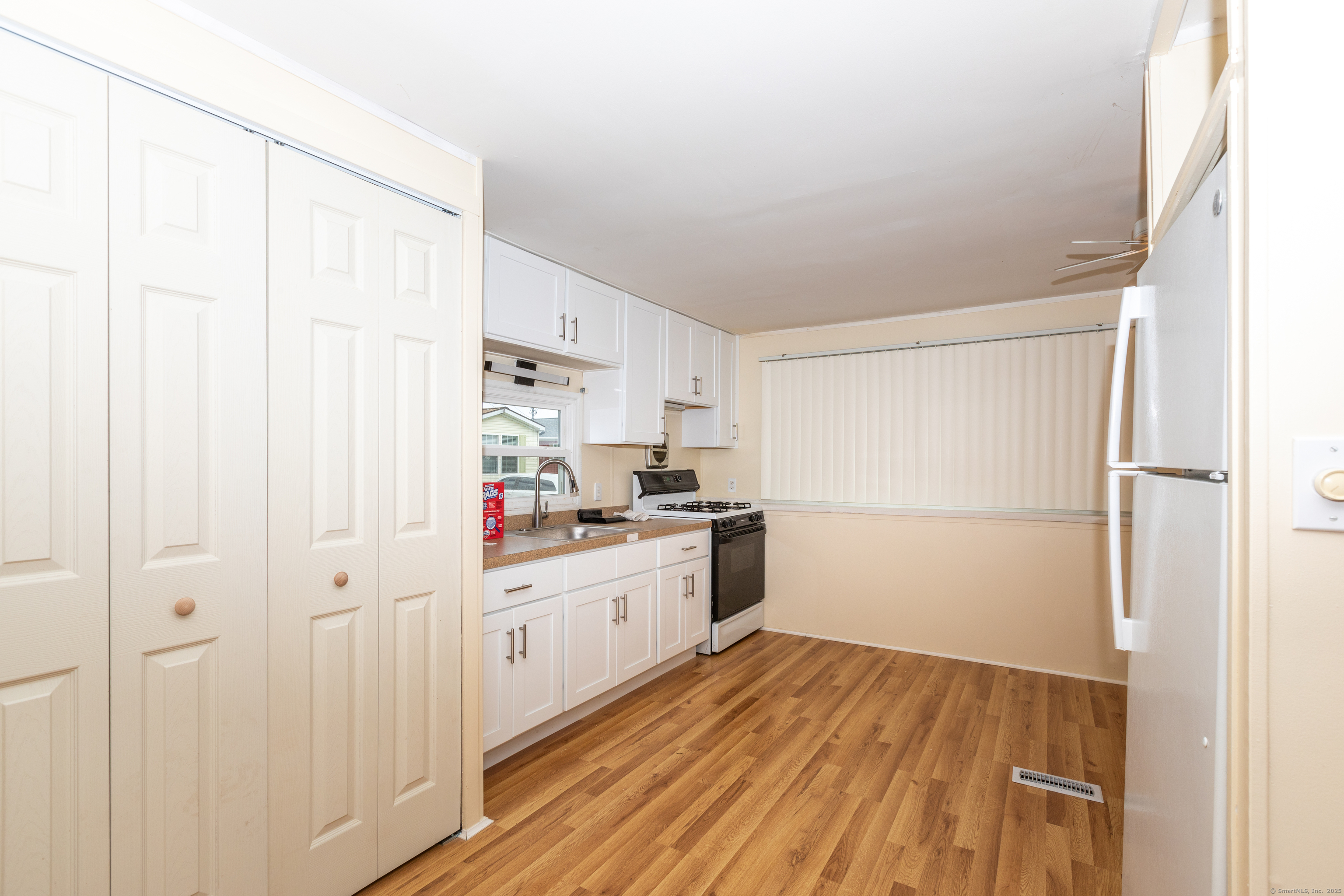 2 Oak Road, Southington, Connecticut image 5