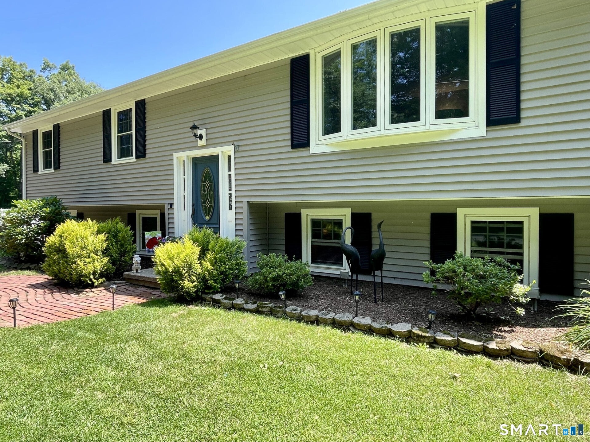 289 New England Road