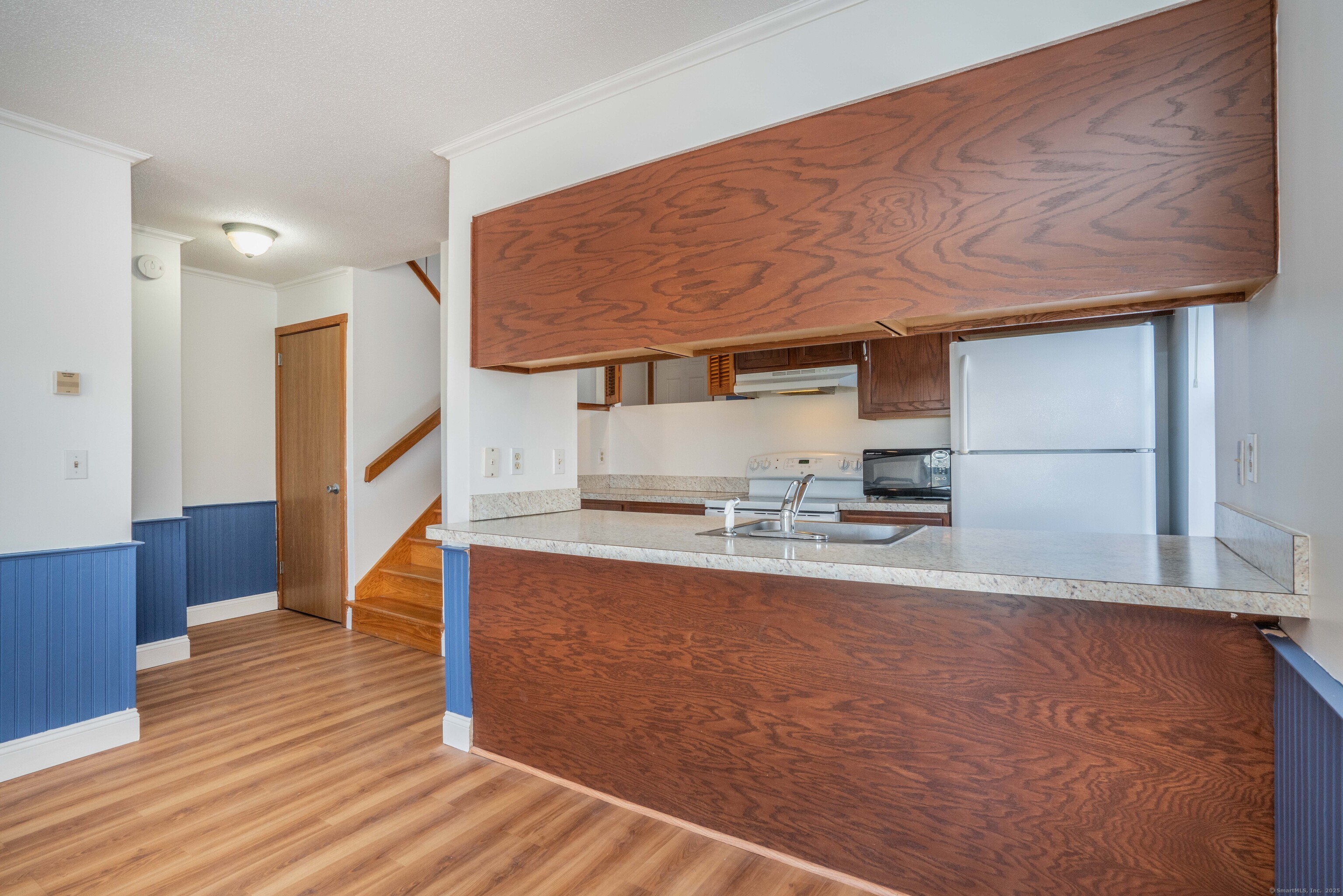 Vernon, Connecticut 06066, United States, 2 Bedrooms Bedrooms, ,2 BathroomsBathrooms,Residential,Pending,80200