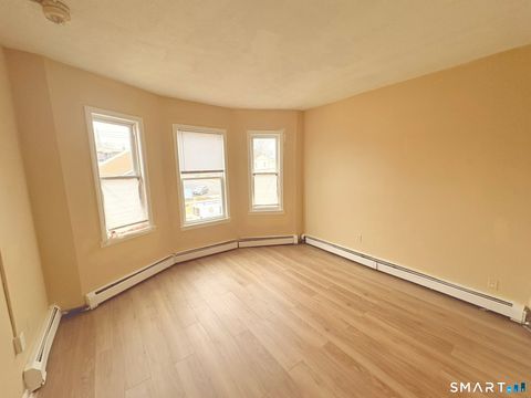 Tiny photo for 202 Bellevue Street #B, Hartford, CT 06120 (MLS # 24149016)
