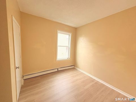 Tiny photo for 202 Bellevue Street #B, Hartford, CT 06120 (MLS # 24149016)