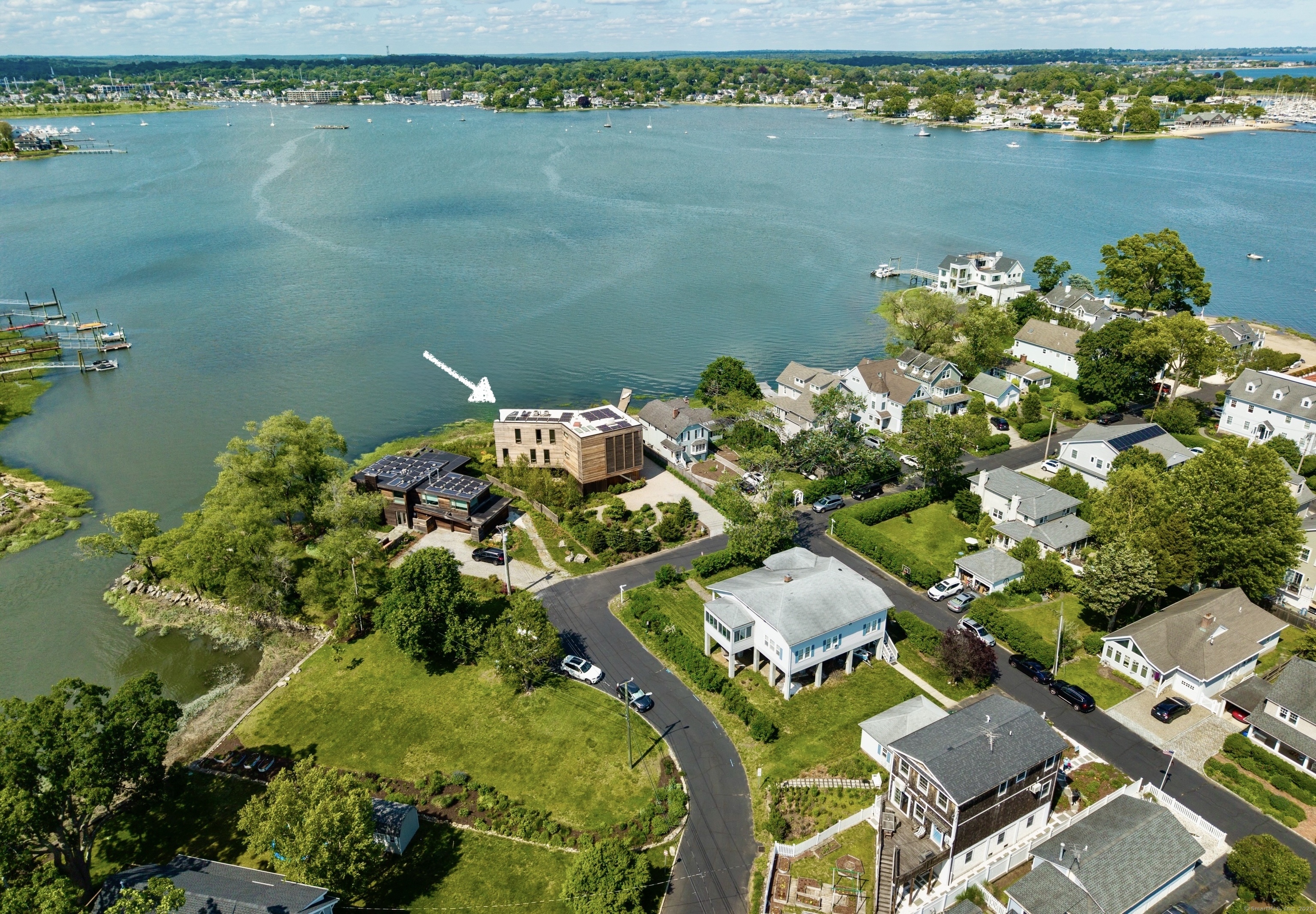 Property for Sale at Neptune Avenue, Norwalk, Connecticut - Bedrooms: 3 
Bathrooms: 4 
Rooms: 7  - $2,950,000