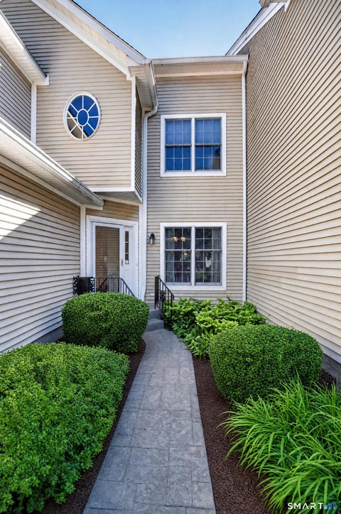 Tiny photo for 17 Regency Circle #17, Trumbull, CT 06611 (MLS # 24216768)