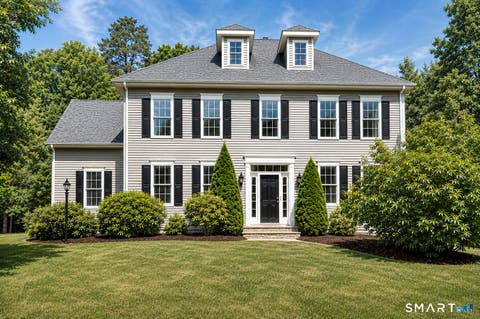 Photo of 2 Ellsworth Place, Avon, CT 06001 (MLS # 24192619)