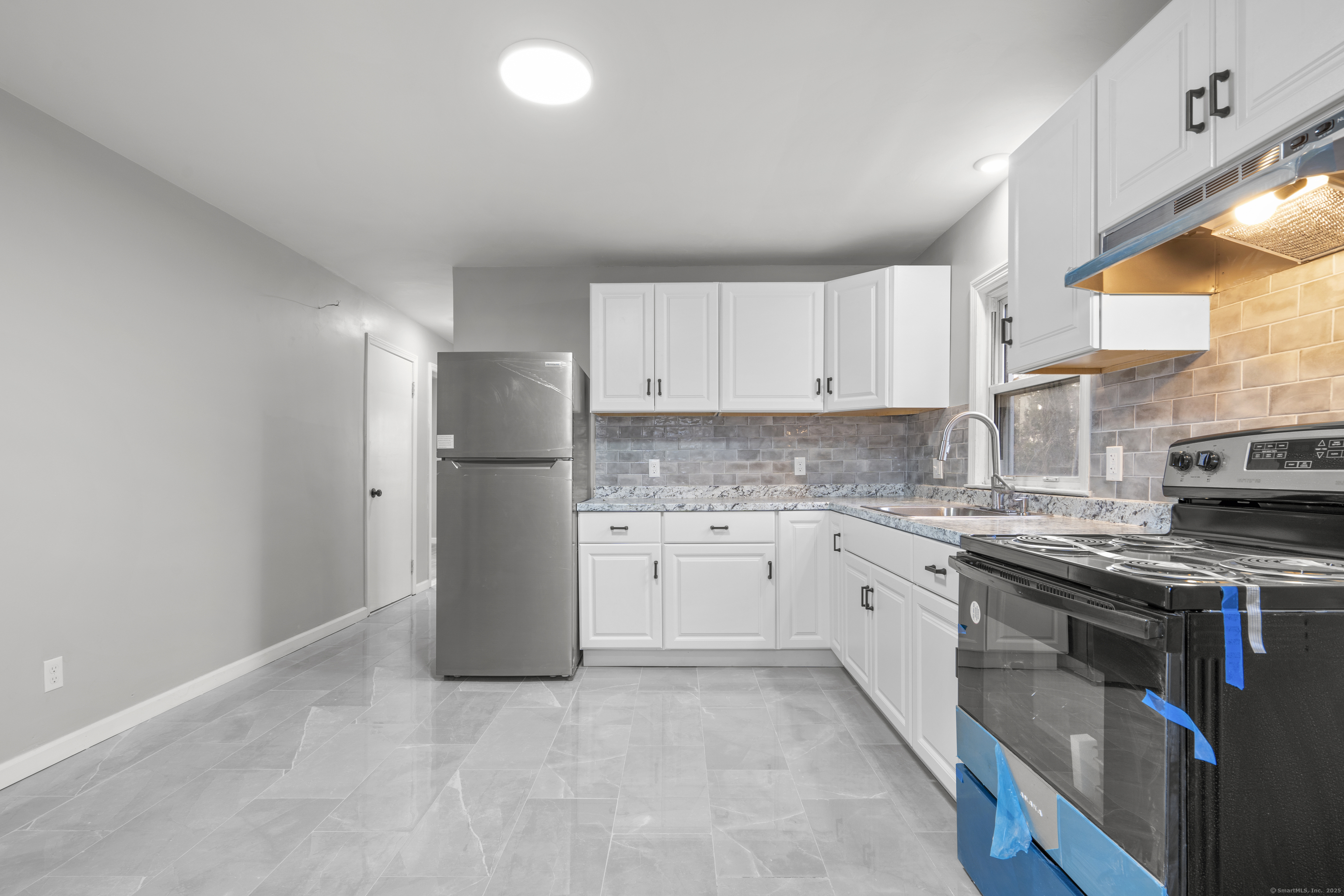1119 Meriden Road, Waterbury, Connecticut image 18