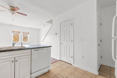 Tiny photo for 2660 North Avenue #238, Bridgeport, CT 06604 (MLS # 24153609)