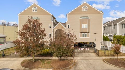 Photo of 2660 North Avenue #238, Bridgeport, CT 06604 (MLS # 24153609)