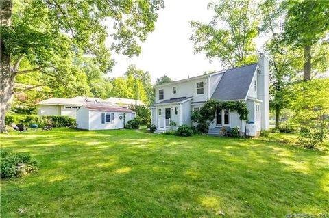 Photo of 9 Beech Street, Farmington, CT 06032 (MLS # 24173829)