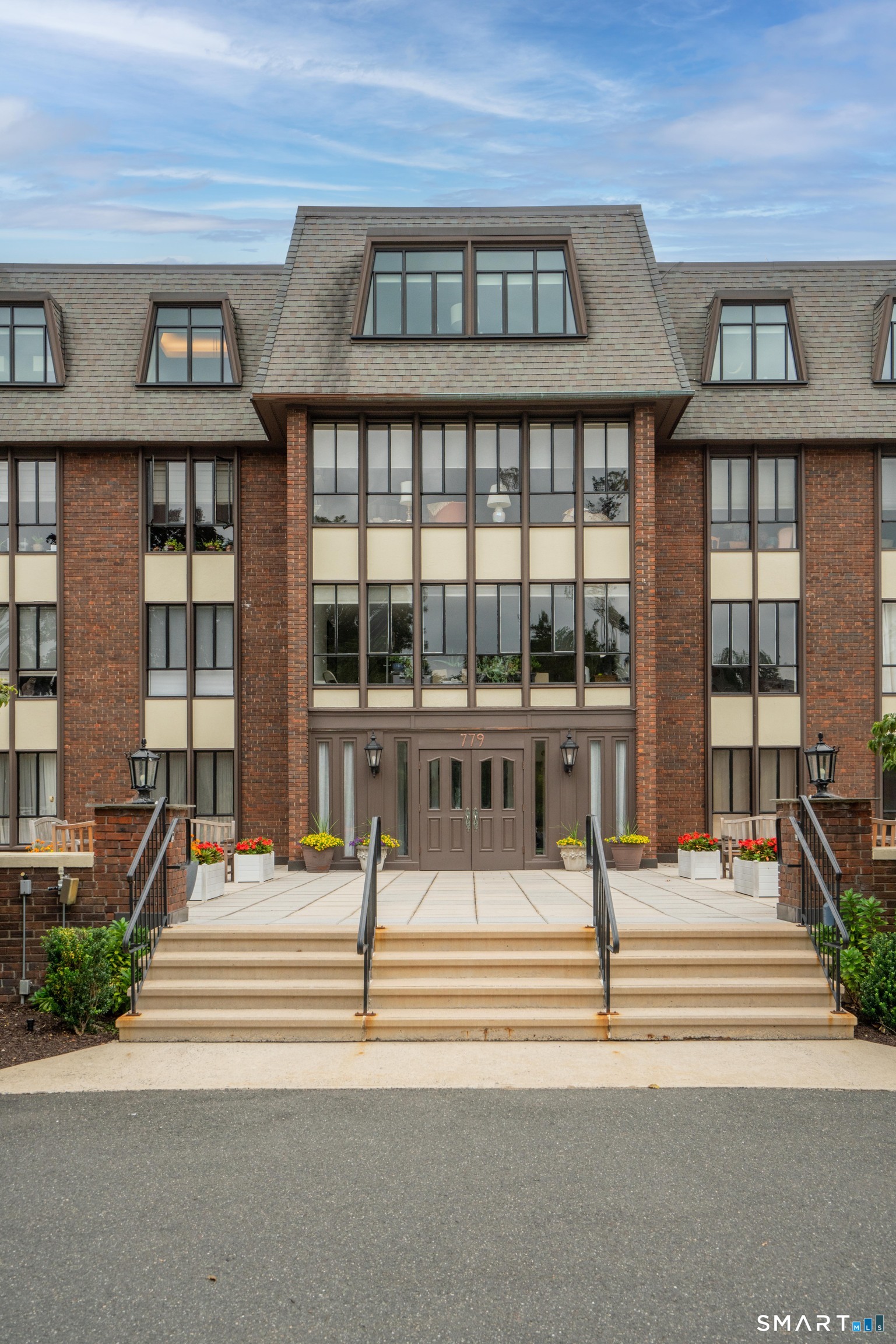 779 Prospect Avenue B14