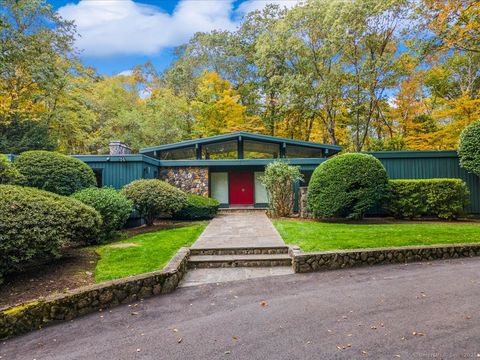 Photo of 100 E Common Road, Easton, CT 06612 (MLS # 24135034)