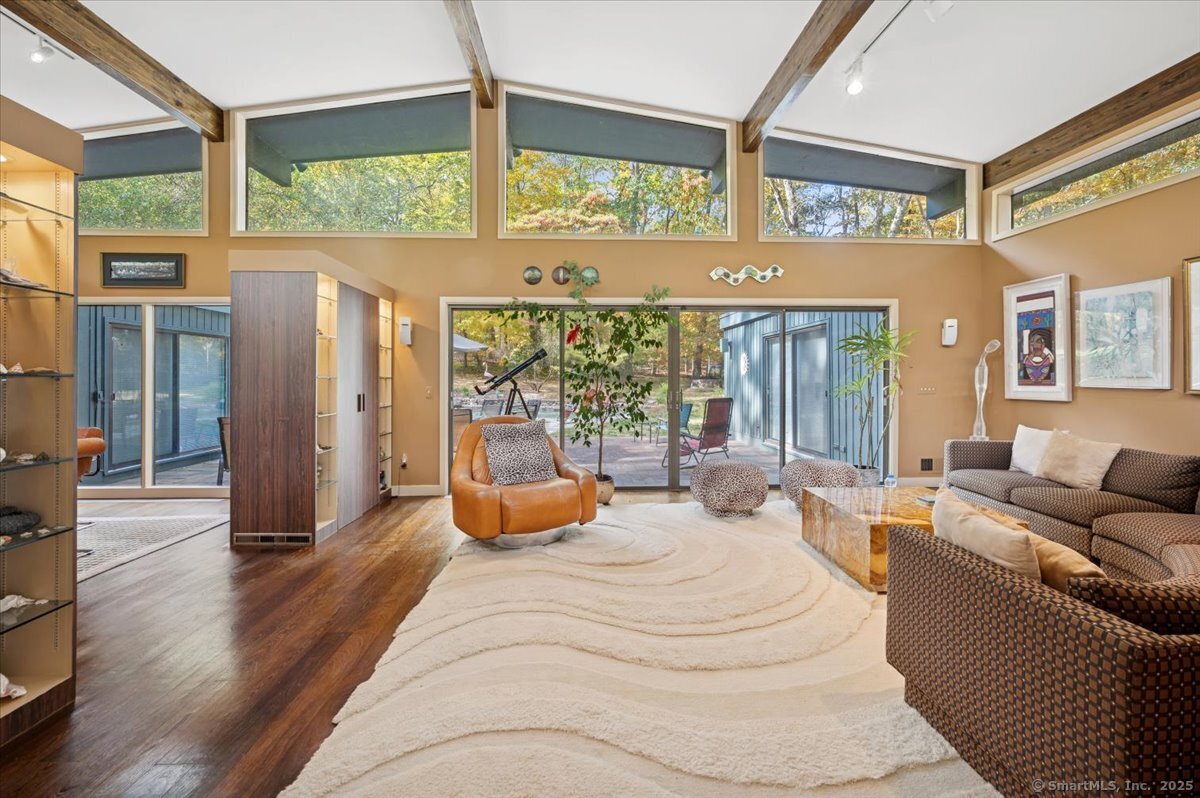 100 East Common Road