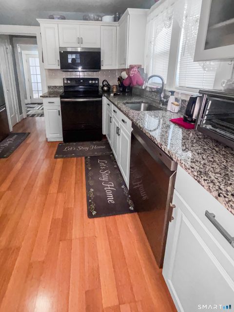 Tiny photo for 660 W Jackson Avenue, Bridgeport, CT 06604 (MLS # 24158057)