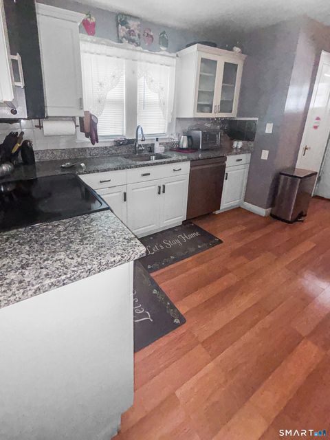 Tiny photo for 660 W Jackson Avenue, Bridgeport, CT 06604 (MLS # 24158057)