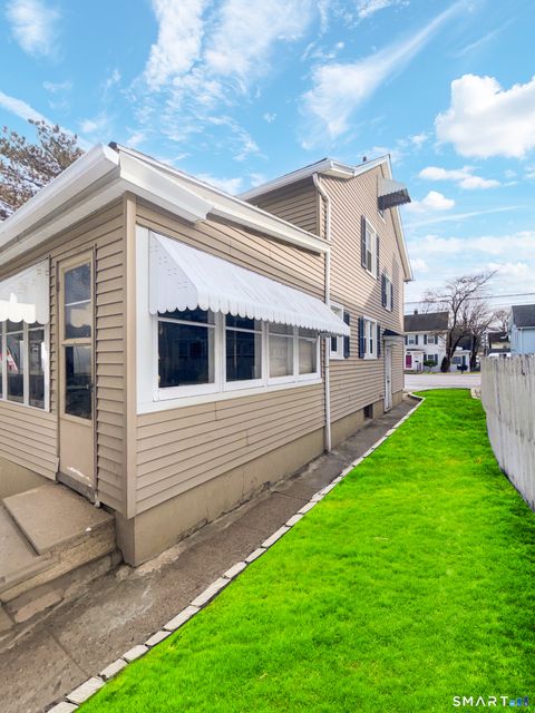 Tiny photo for 660 W Jackson Avenue, Bridgeport, CT 06604 (MLS # 24158057)