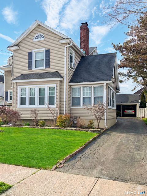 Tiny photo for 660 W Jackson Avenue, Bridgeport, CT 06604 (MLS # 24158057)