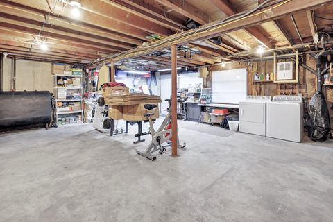 Tiny photo for 154 Longfellow Road, Shelton, CT 06484 (MLS # 24136410)