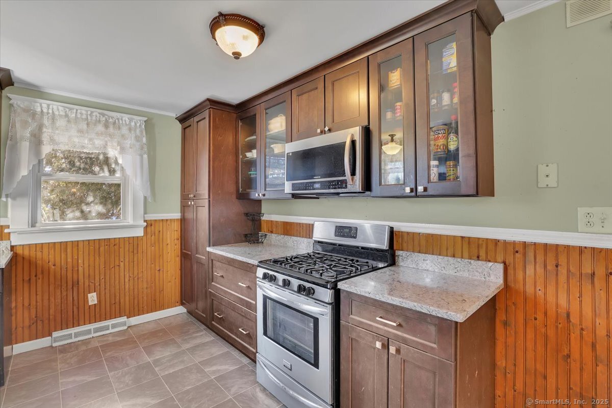 435 Broad Street, Meriden, Connecticut image 6