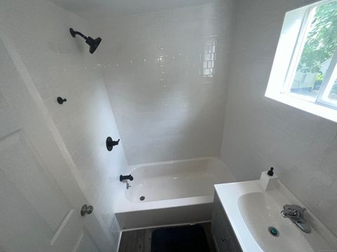Tiny photo for 212 Newhall Street #3, New Haven, CT 06511 (MLS # 24134672)