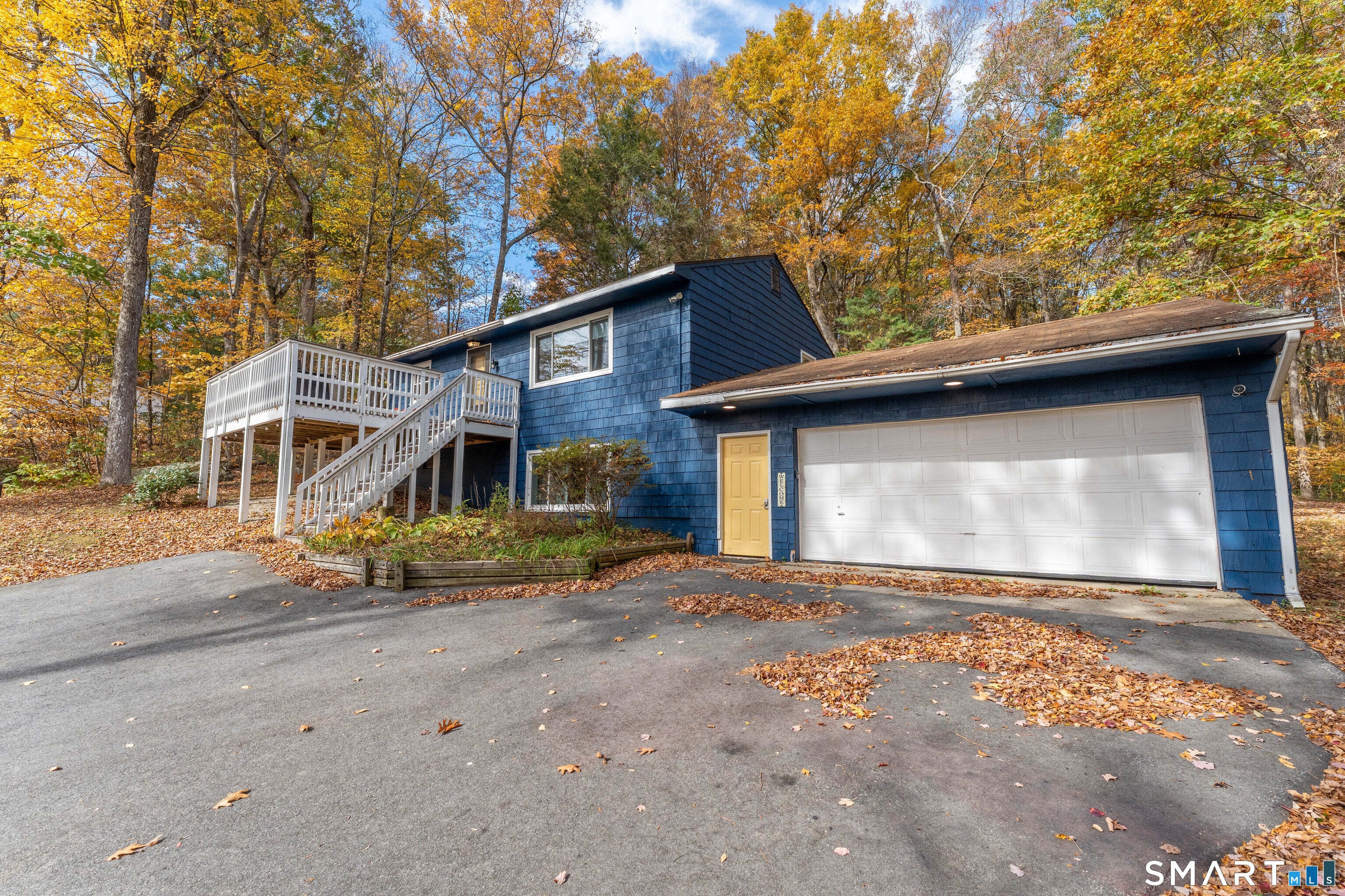 76 Lakeview Drive