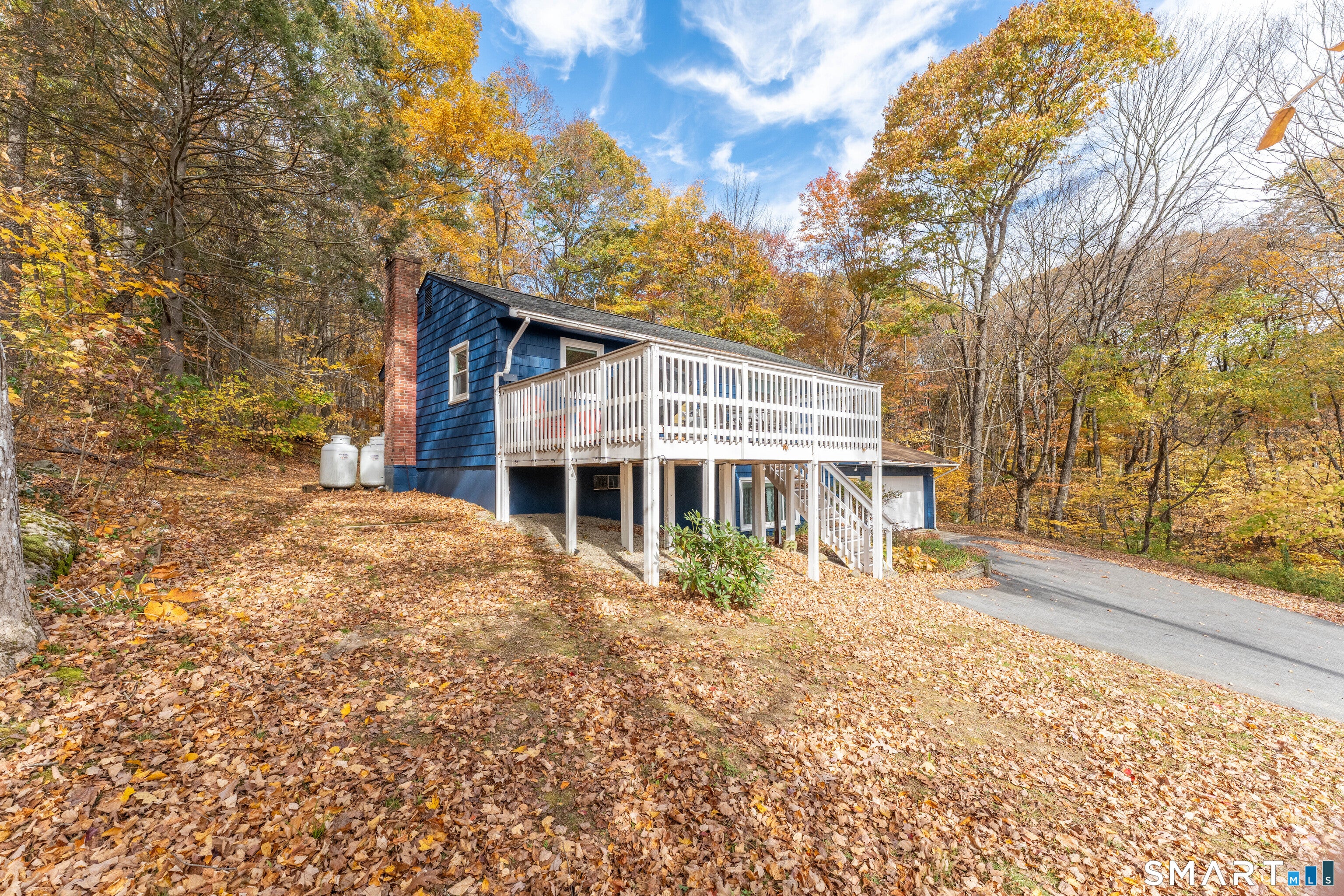 76 Lakeview Drive