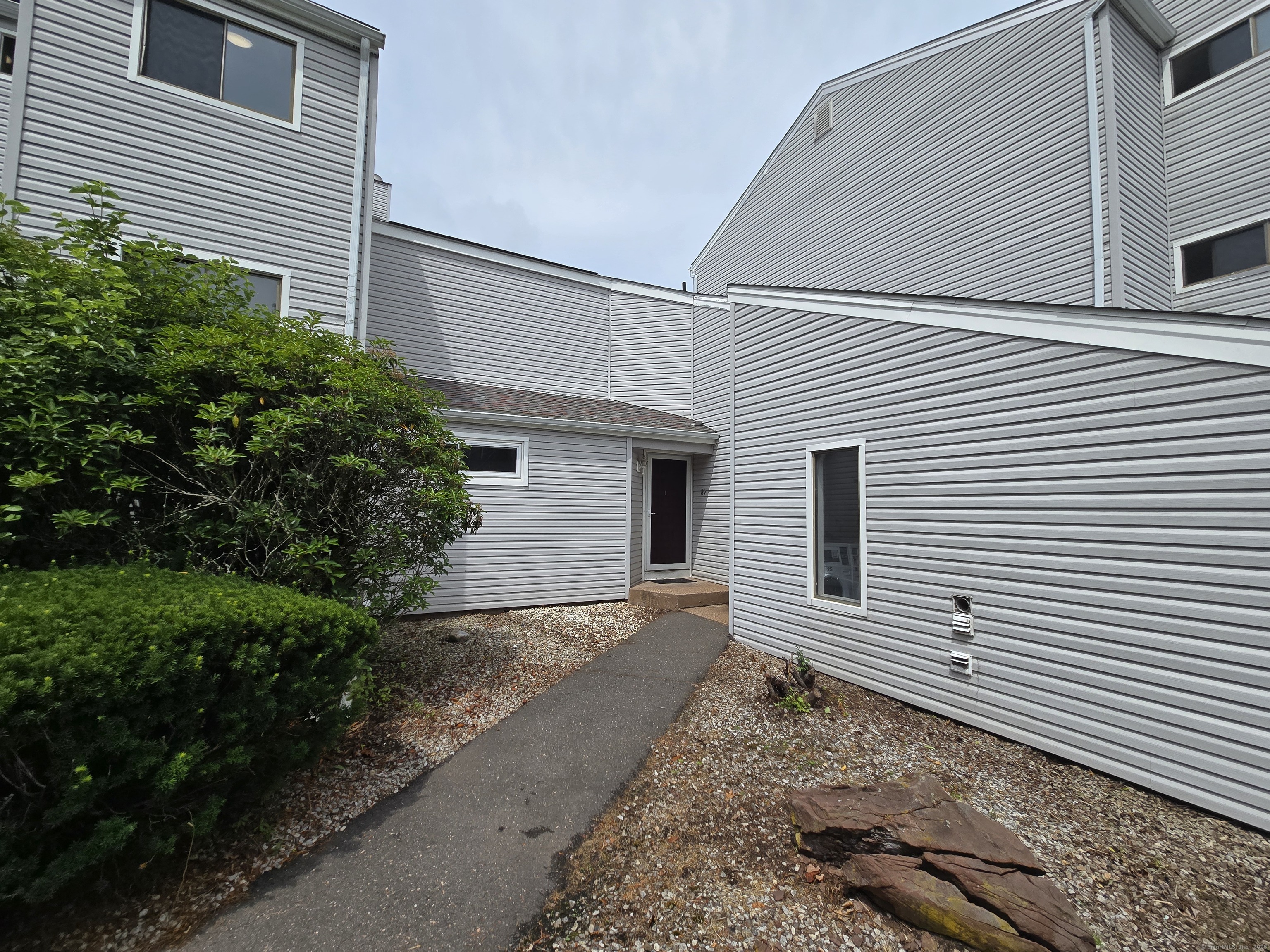 655 Talcottville Road APT 89