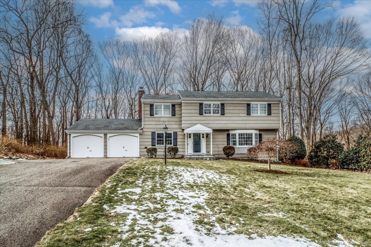 Property for Sale at Greenbrier Road, Trumbull, Connecticut - Bedrooms: 4 
Bathrooms: 3 
Rooms: 8  - $699,900