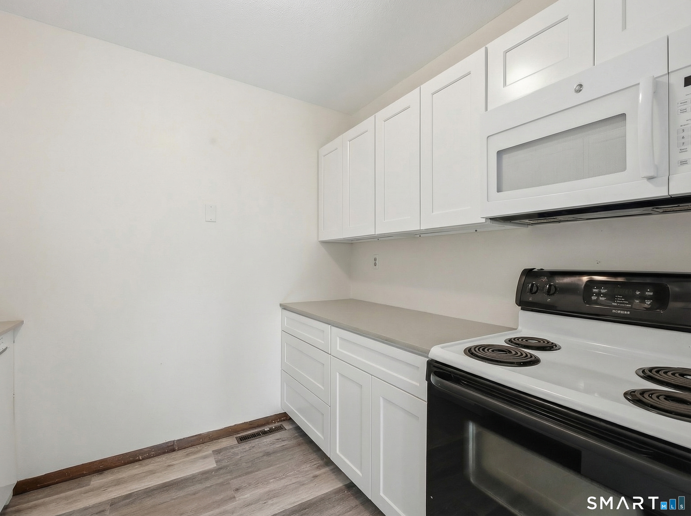 124 Webster Court 124