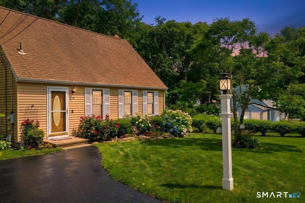 Photo of 19 Maplewood Drive, East Lyme, CT 06333 (MLS # 24174738)