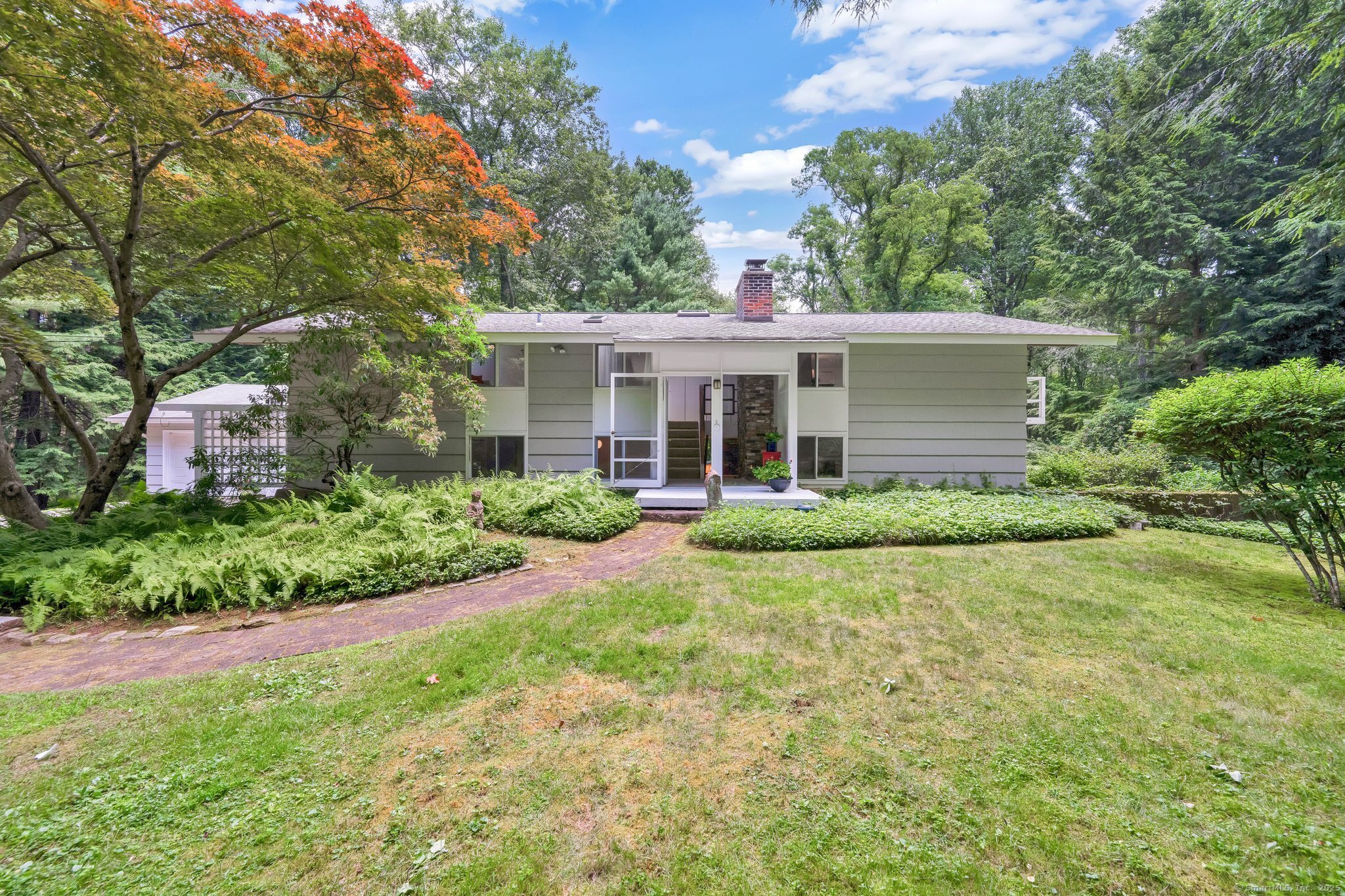 12 Twin Ponds Drive