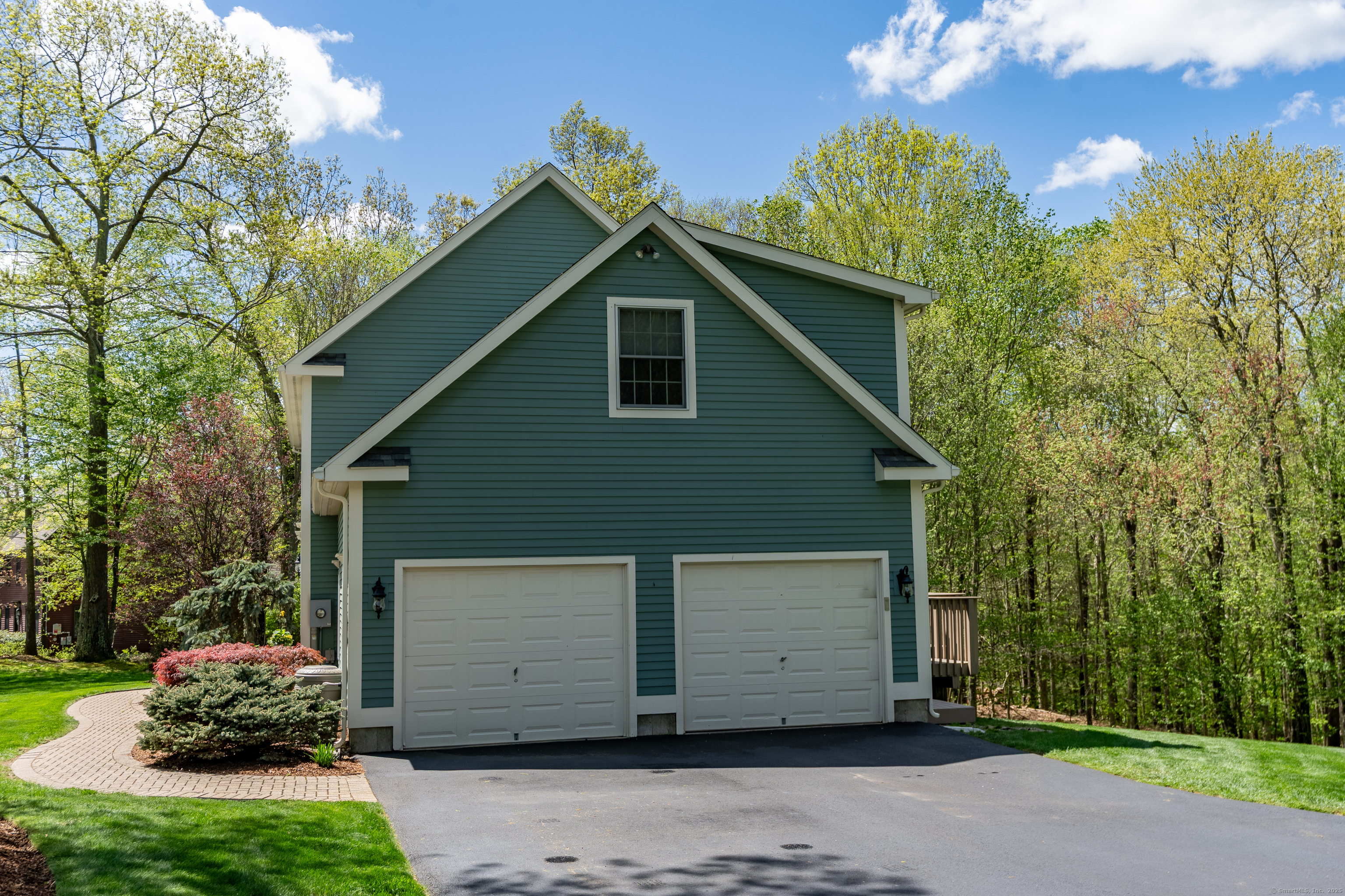 151 Woodhenge Drive, Tolland, Connecticut image 32