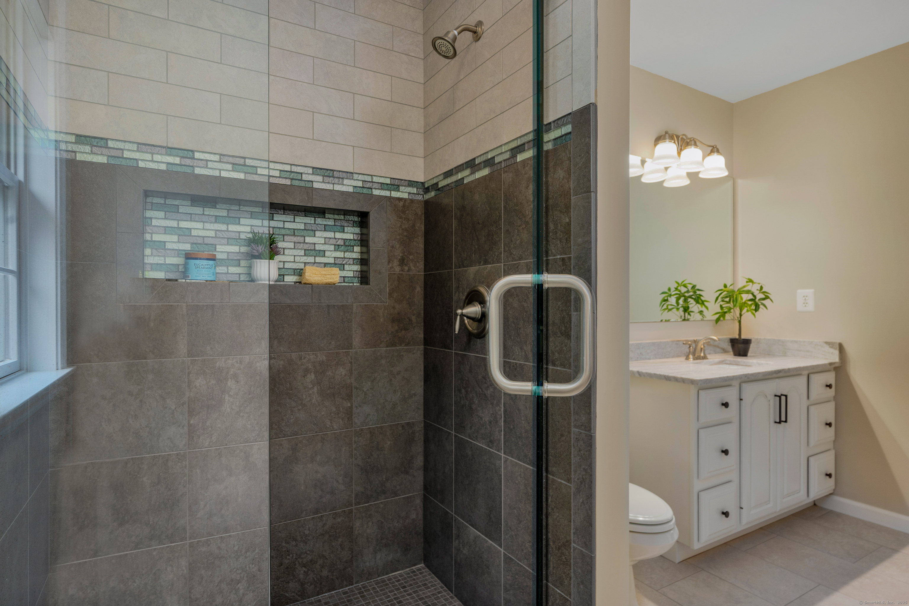 151 Woodhenge Drive, Tolland, Connecticut image 23