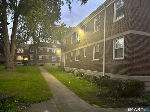 325 North Bishop Avenue 18 Bridgeport CT 06610