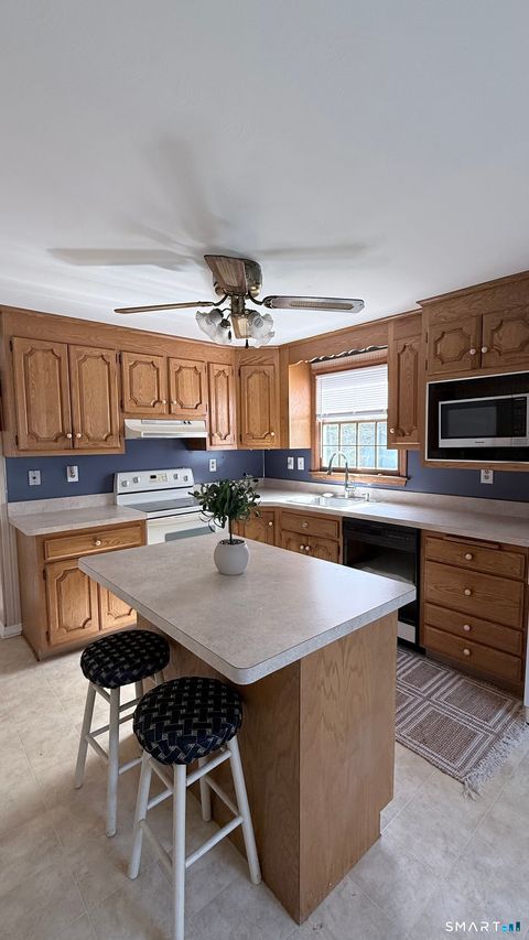 Tiny photo for 483 Toll Gate Road, Berlin, CT 06037 (MLS # 24167764)