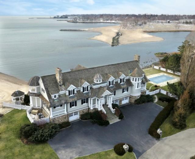 Photo 1 of 24 Brush Island Road, Darien, Connecticut, $6,700,000, Web #: 99014377