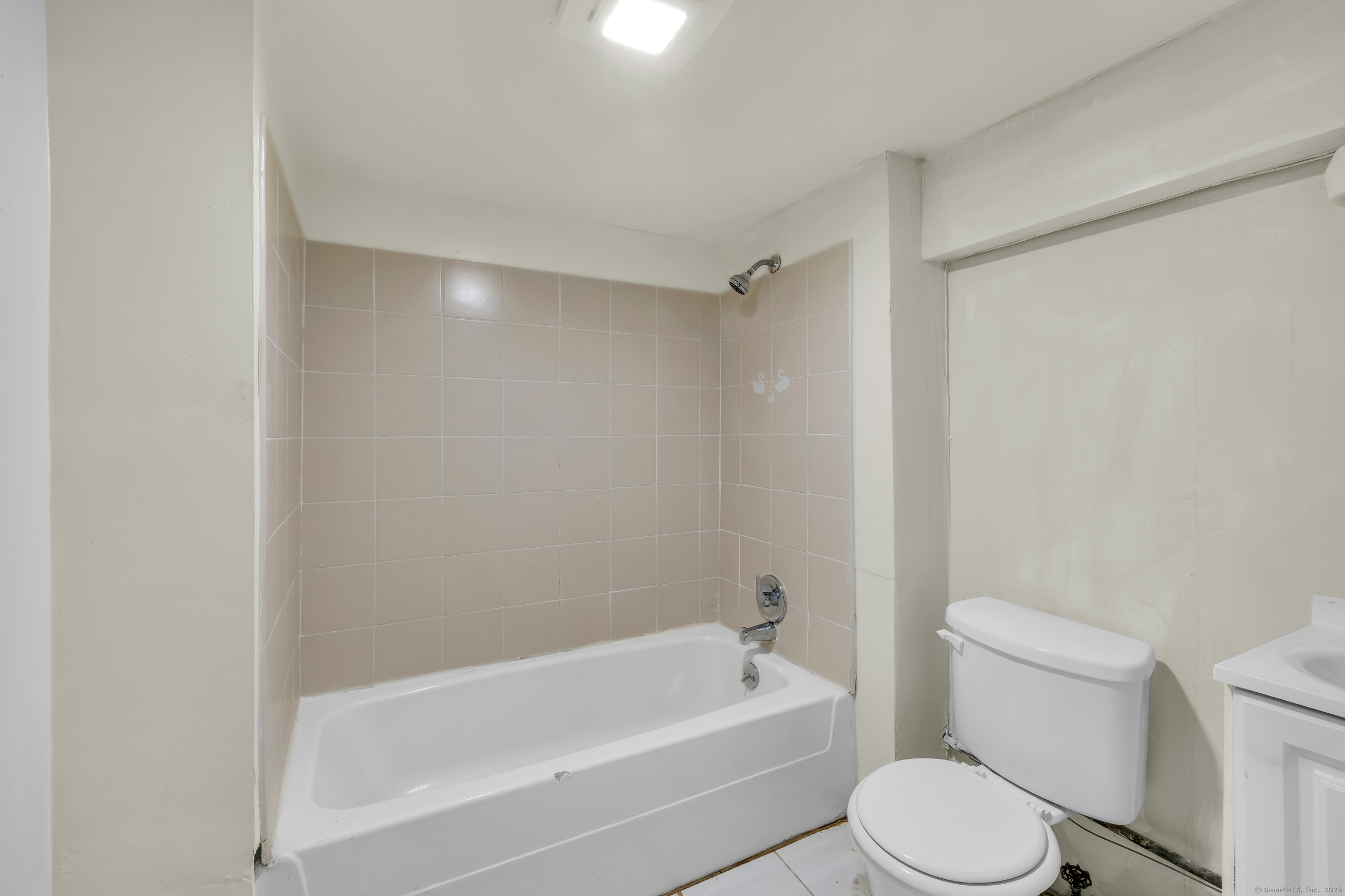 17 Mills Road, Windsor, Connecticut image 26