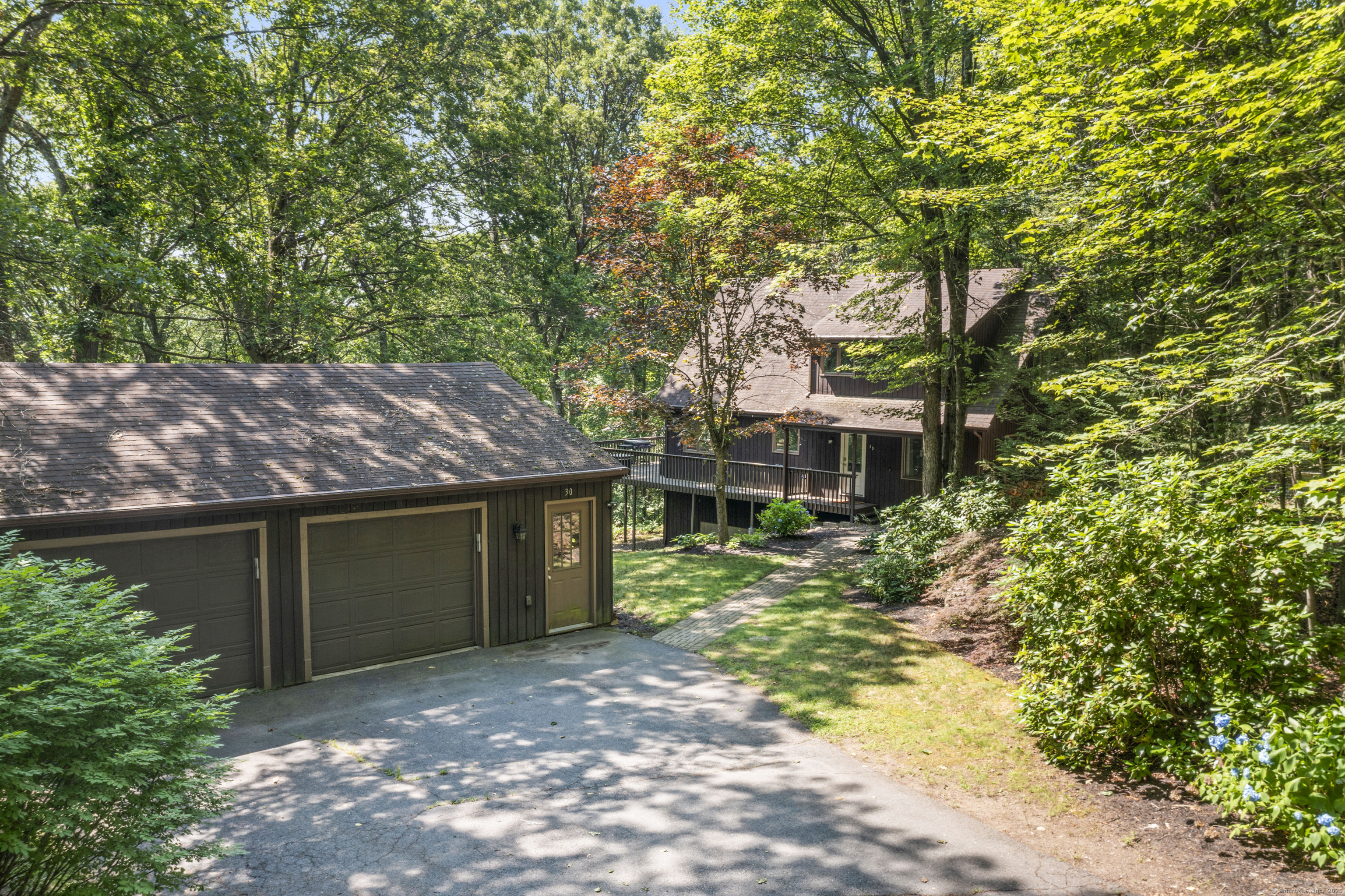 30 West Woods Road